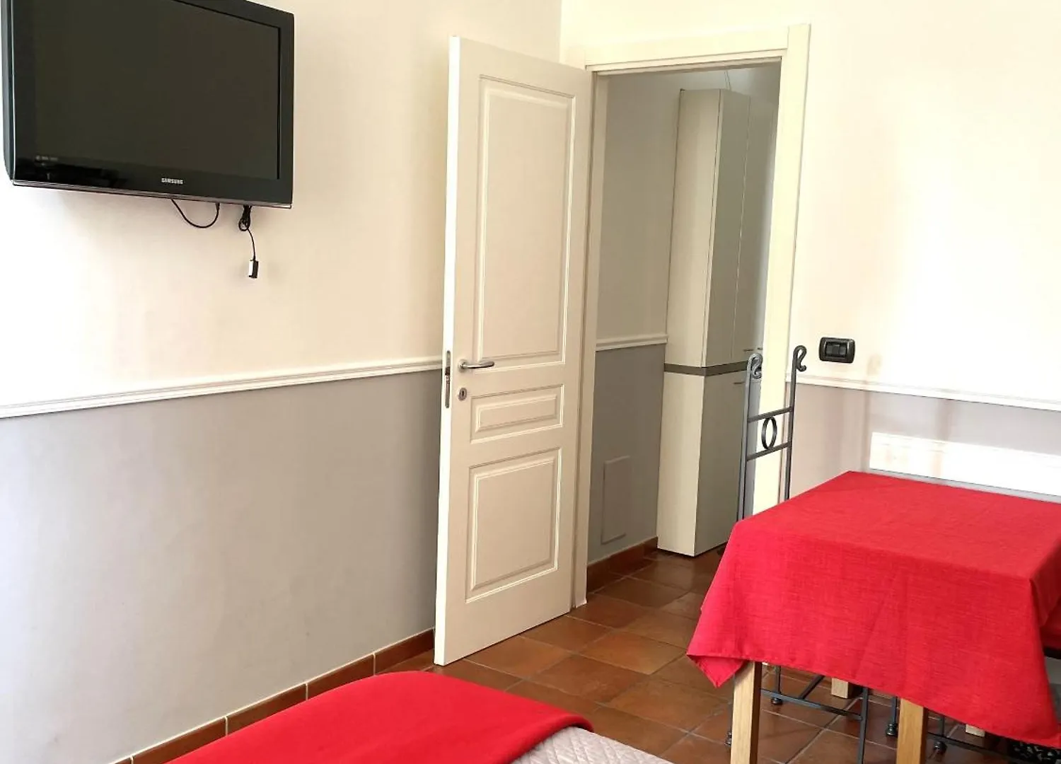 Residenza Chiaia Bed & Breakfast Naples