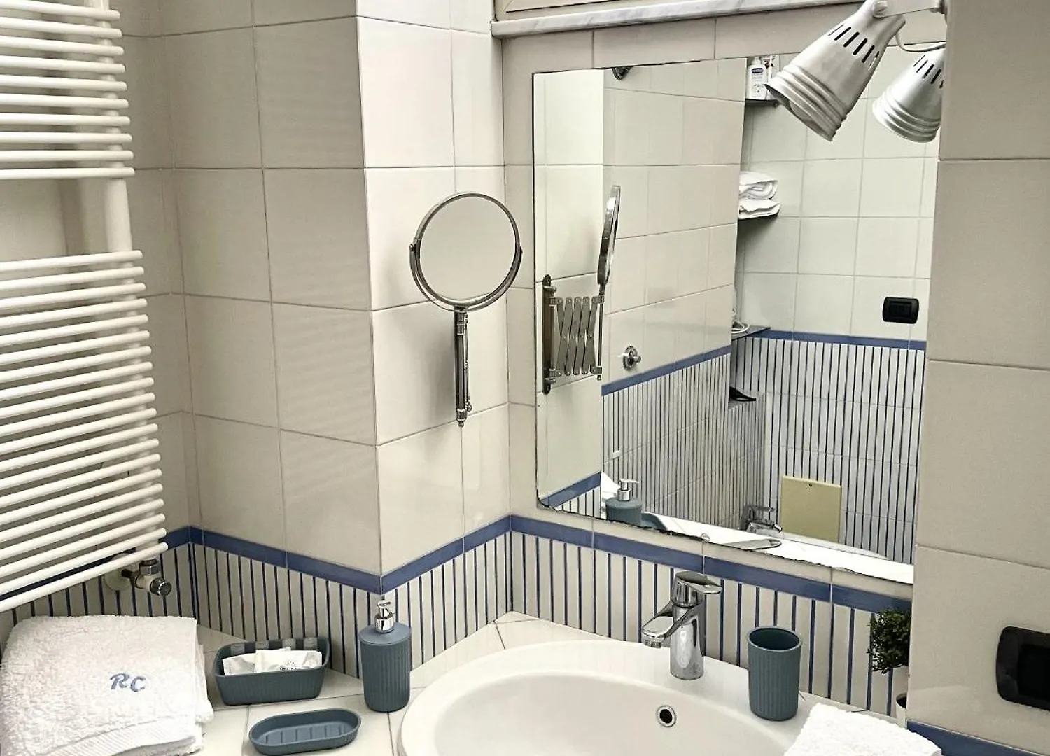 Residenza Chiaia Bed & Breakfast Naples
